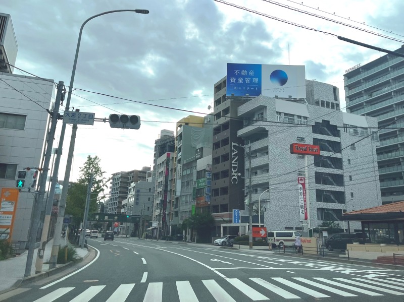 百年橋通り沿いに屋外看板を新設いたしました！(0)